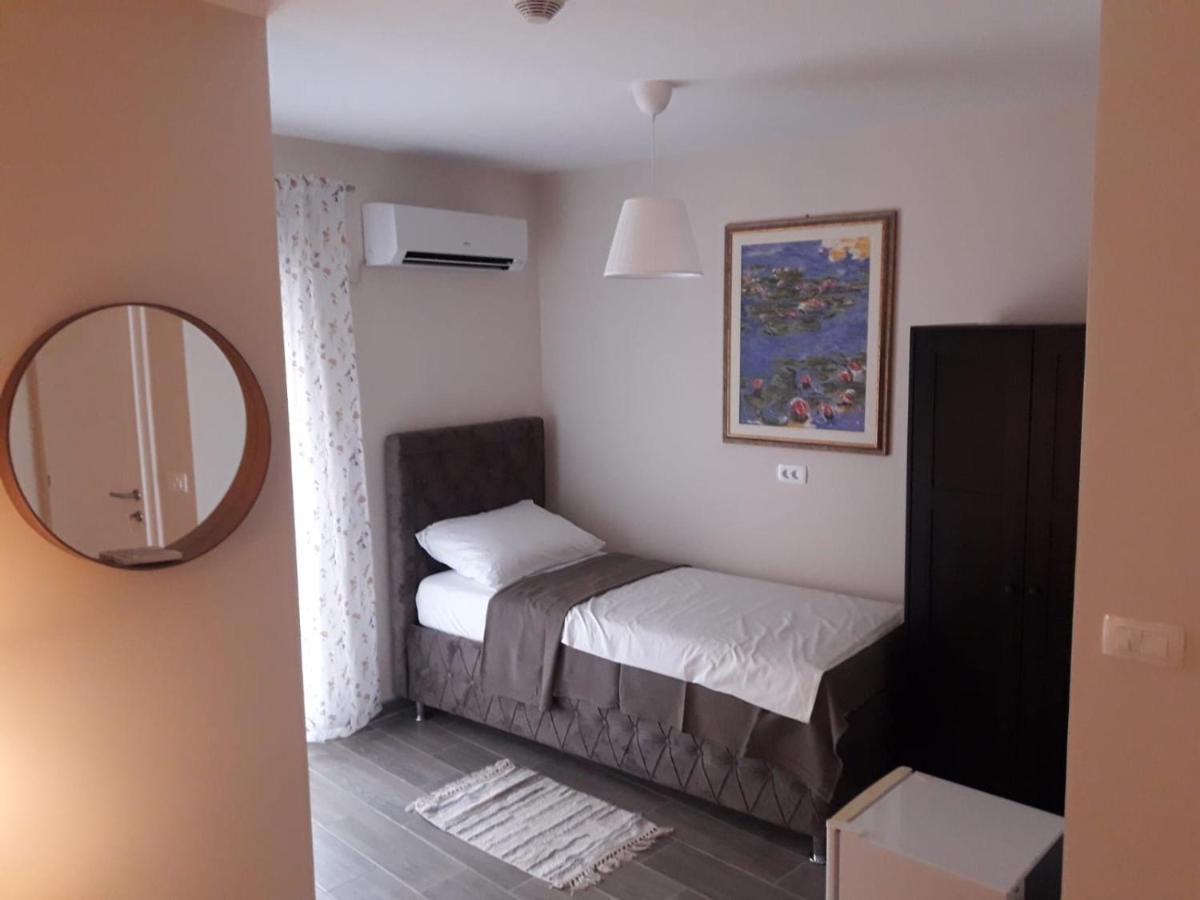 Portofino - Free Parking Hotell Mostar Exteriör bild